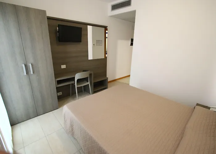 Boom Hotel
