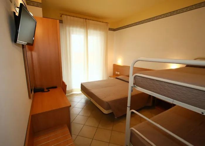 Boom Hotel