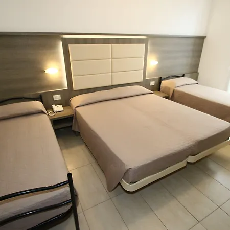 Boom Otel