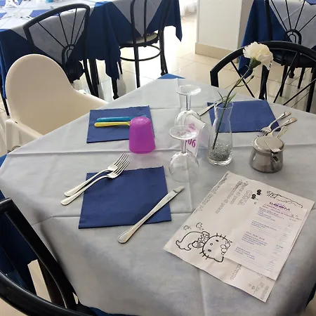 Ξενοδοχείο Boom 3*