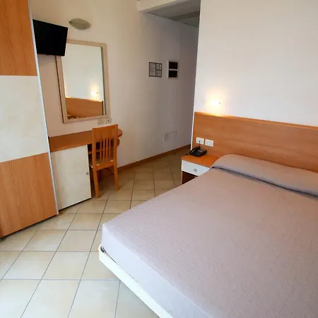 Otel Boom 3*