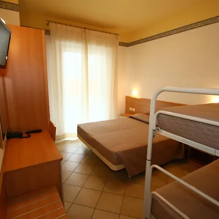 Boom Otel